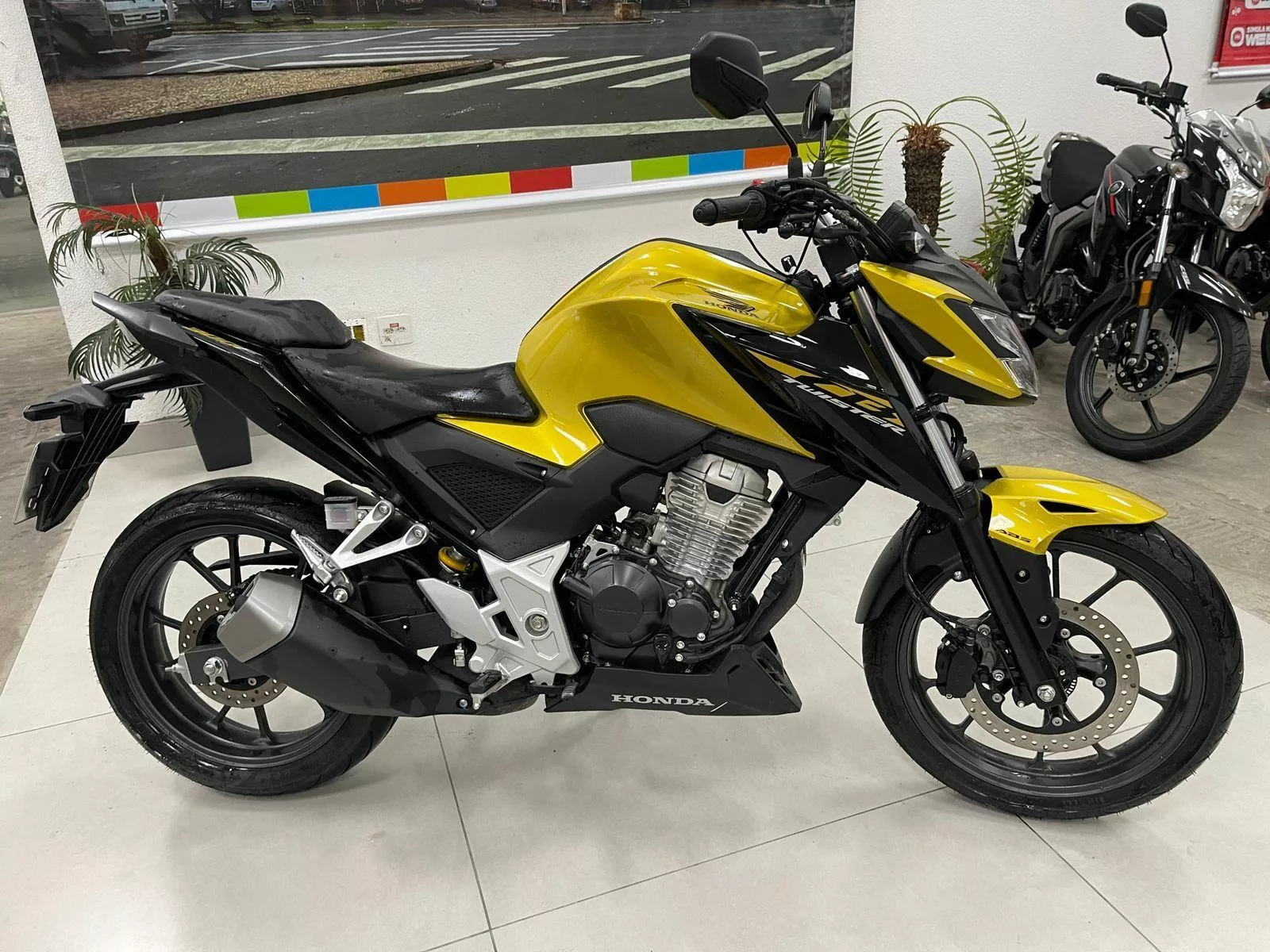 Moto Honda Cb Twister F Twister Cbs Rio Claro Sp