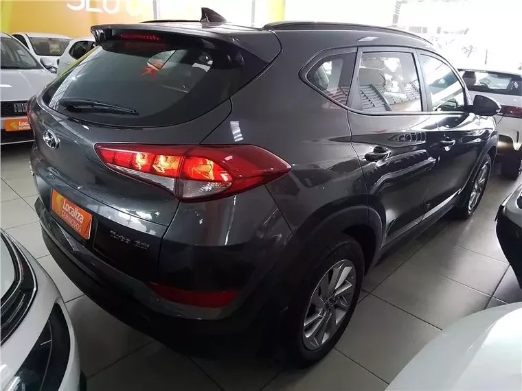 Hyundai Tucson Cinza 18