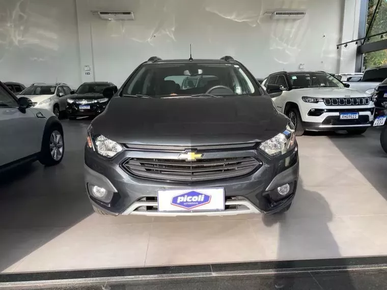 Chevrolet Onix Cinza 5