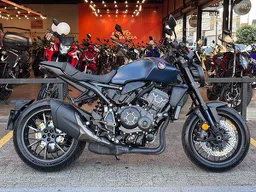 CB 1000