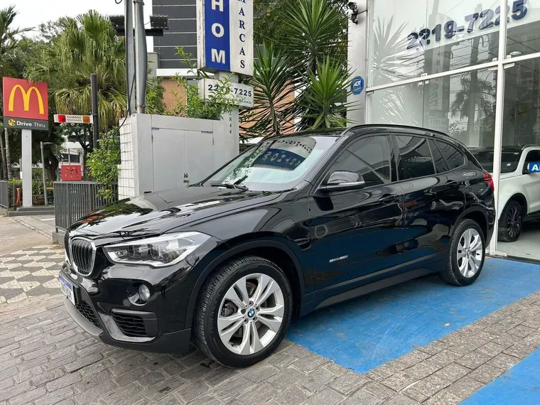 BMW X1 Preto 4