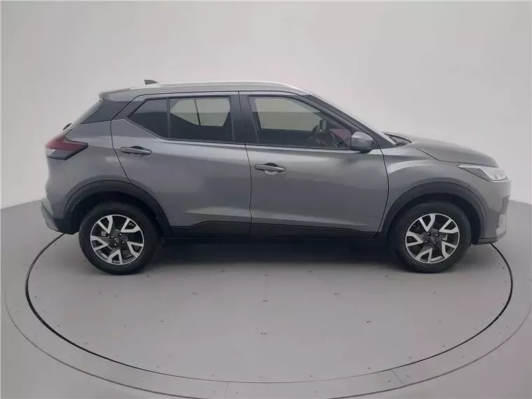 Nissan Kicks Cinza 6