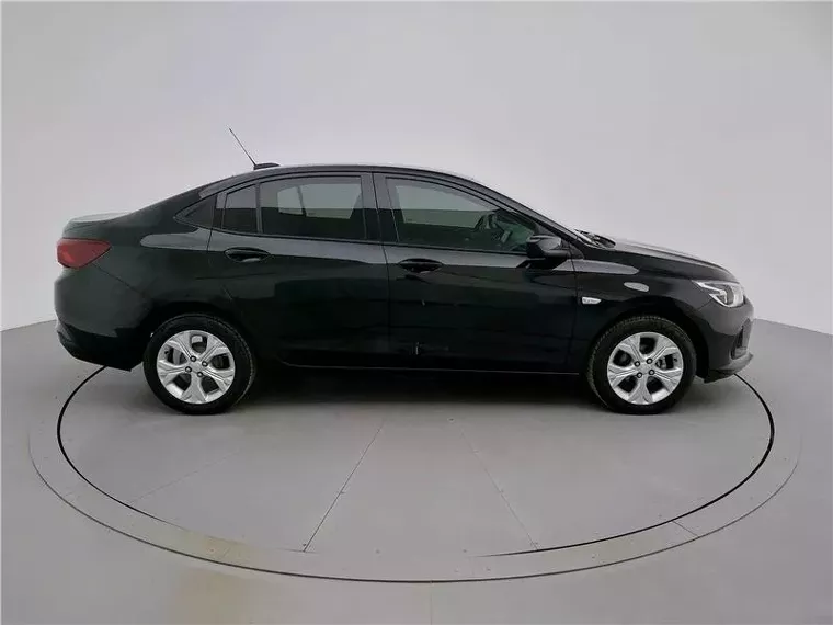 Chevrolet Onix Preto 15