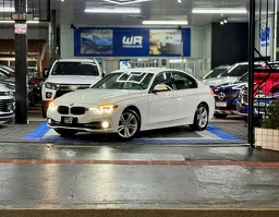 BMW 320i