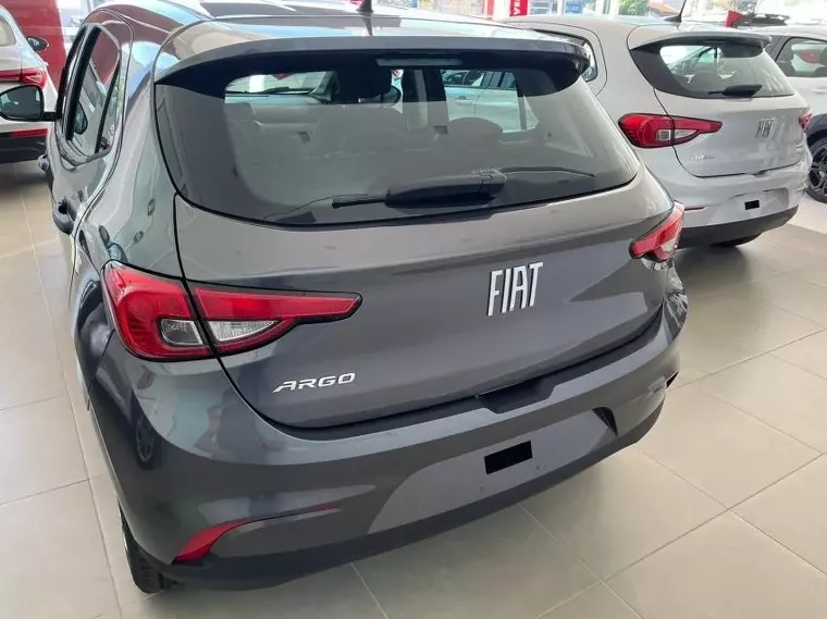 Fiat Argo Cinza 7