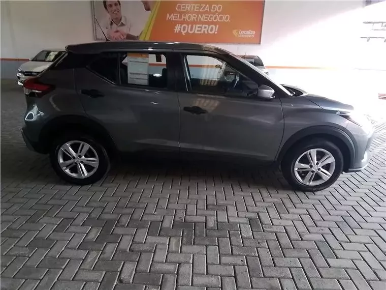 Nissan Kicks Cinza 8