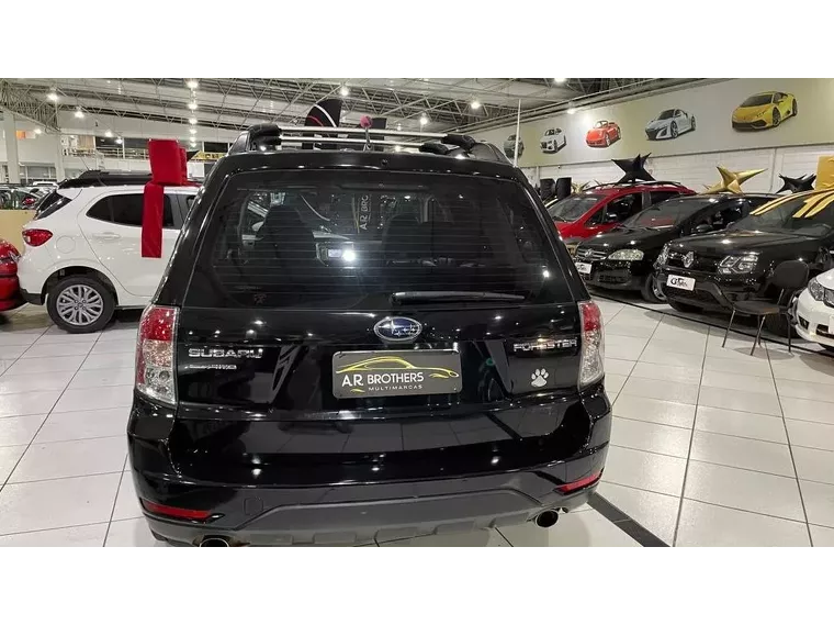 Subaru Forester Preto 4