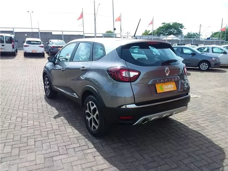 Renault Captur Cinza 1