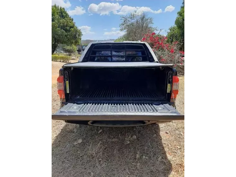 Chevrolet S10 Preto 11