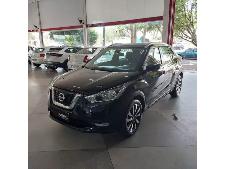 Nissan Kicks Preto 1