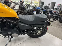 Harley-Davidson Sportster 883