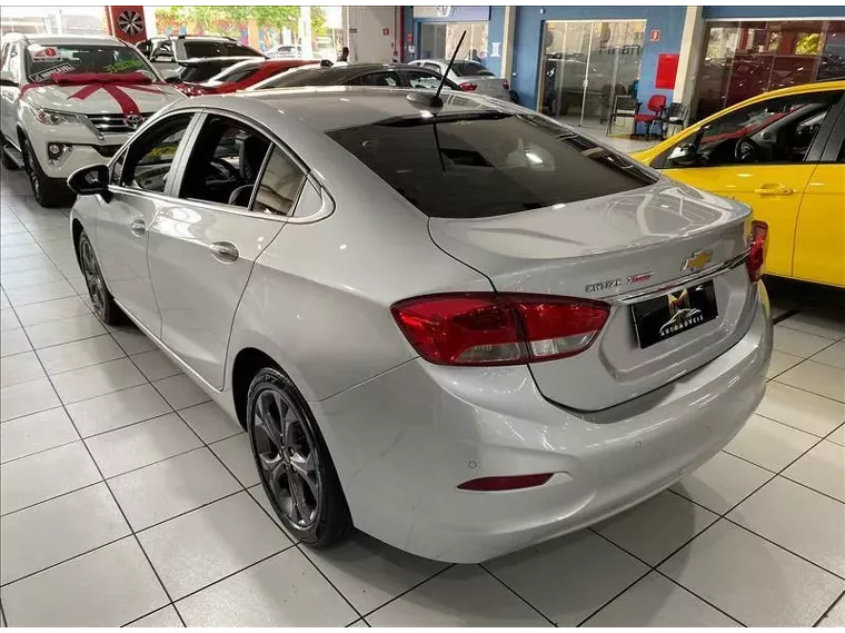 Chevrolet Cruze Prata 13