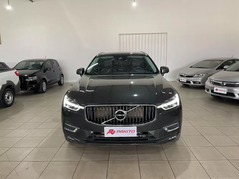 Volvo XC60 Cinza 10