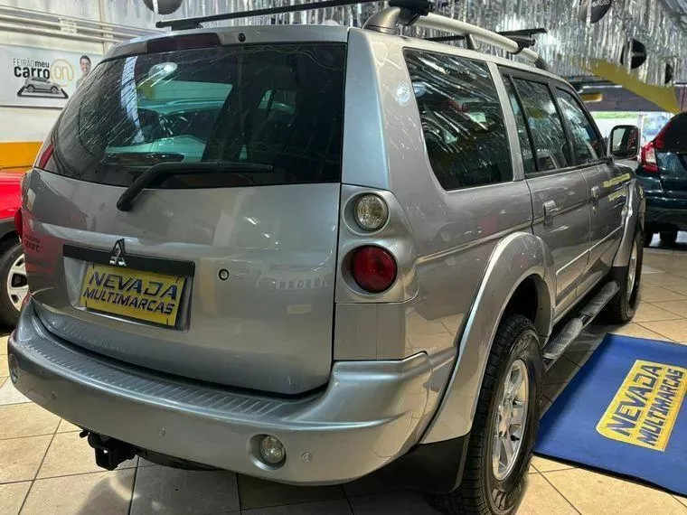 Mitsubishi Pajero Sport Prata 3