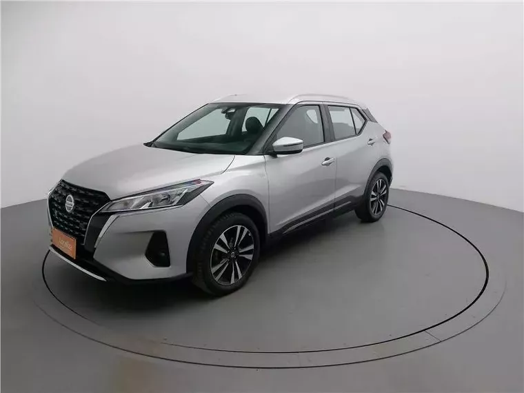 Nissan Kicks Prata 14