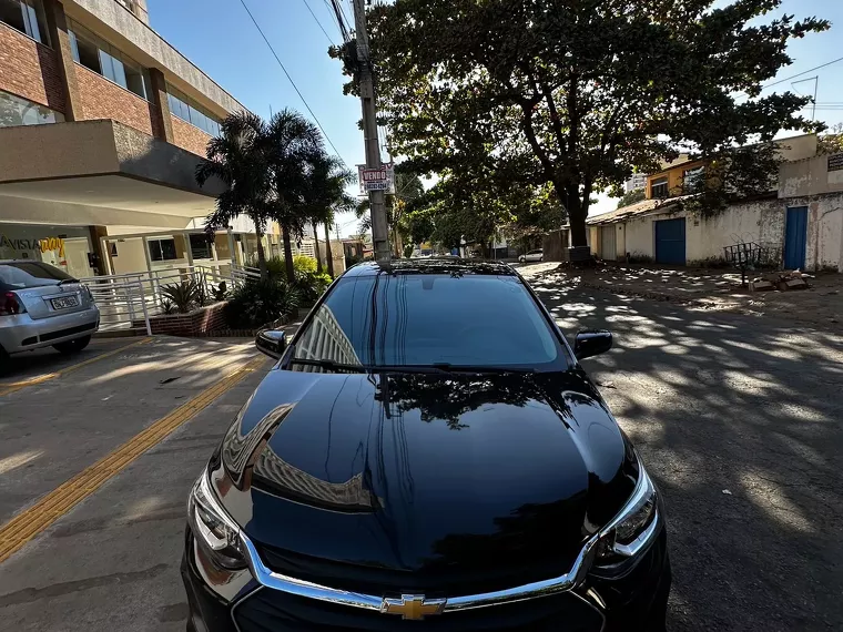 Chevrolet Onix Preto 6