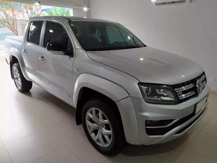 Volkswagen Amarok Prata 10