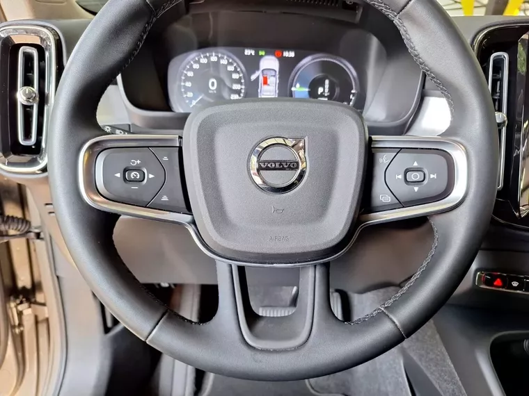 Volvo XC40 Cinza 12