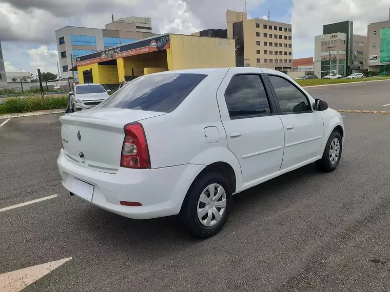 Renault Logan Branco 1