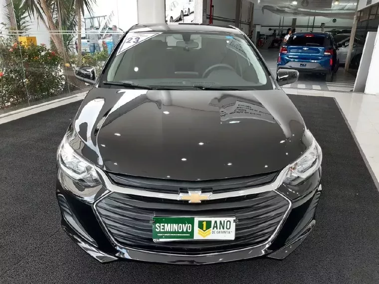 Chevrolet Onix Preto 12