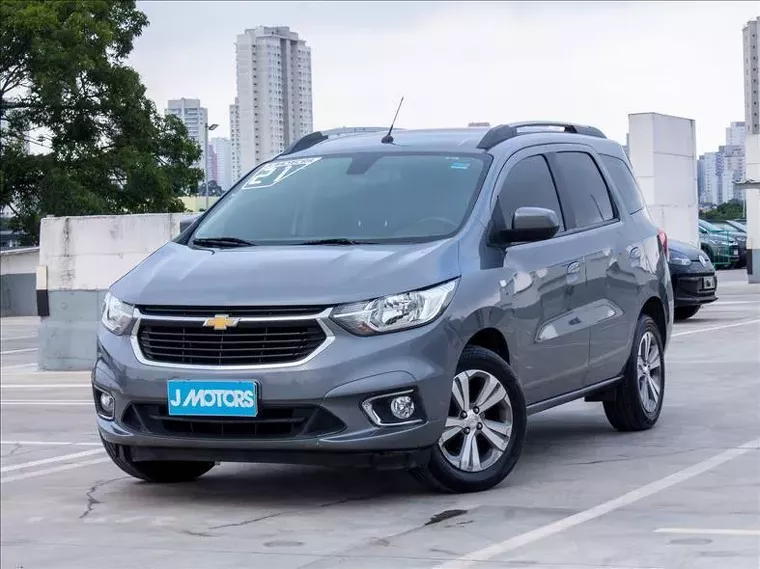 Chevrolet Spin Cinza 3