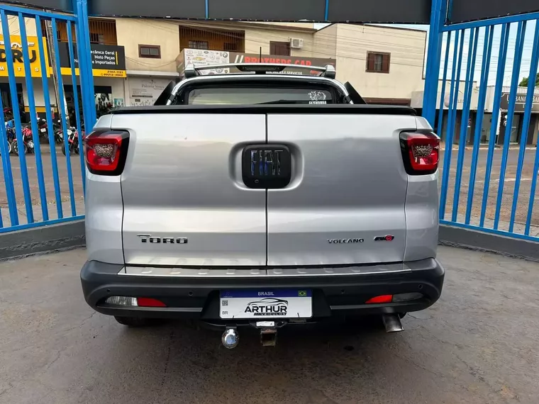 Fiat Toro Prata 5