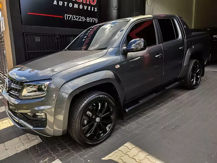 Volkswagen Amarok Cinza 11