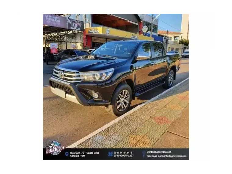 Toyota Hilux Preto 6