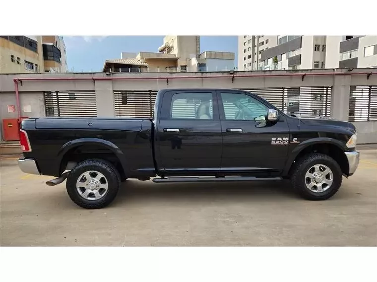 RAM 2500 Preto 7