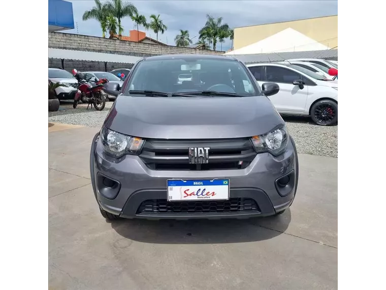 Fiat Mobi Cinza 10