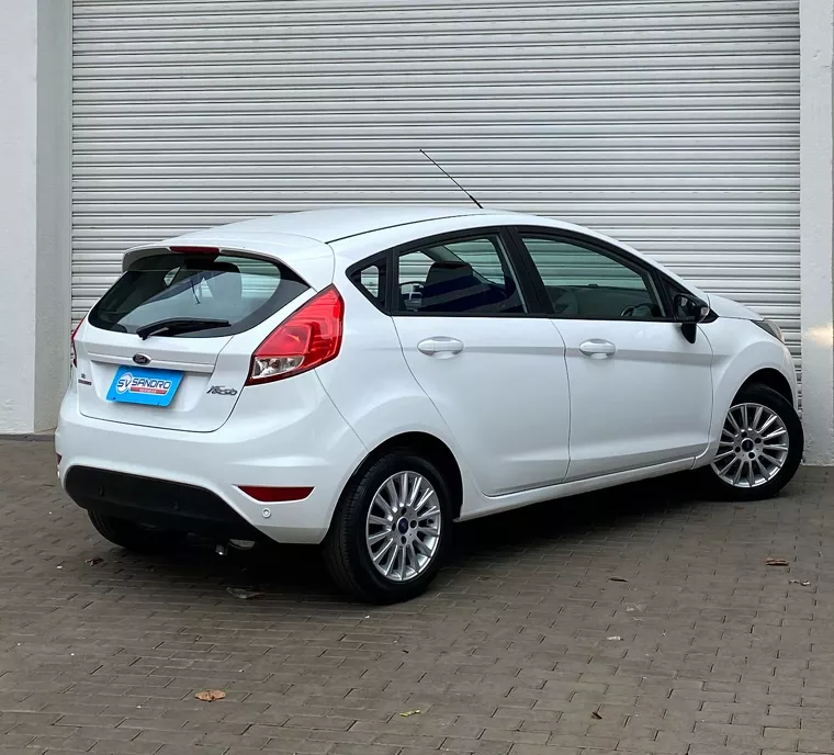 Ford Fiesta Branco 6