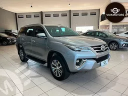 Toyota Hilux SW4