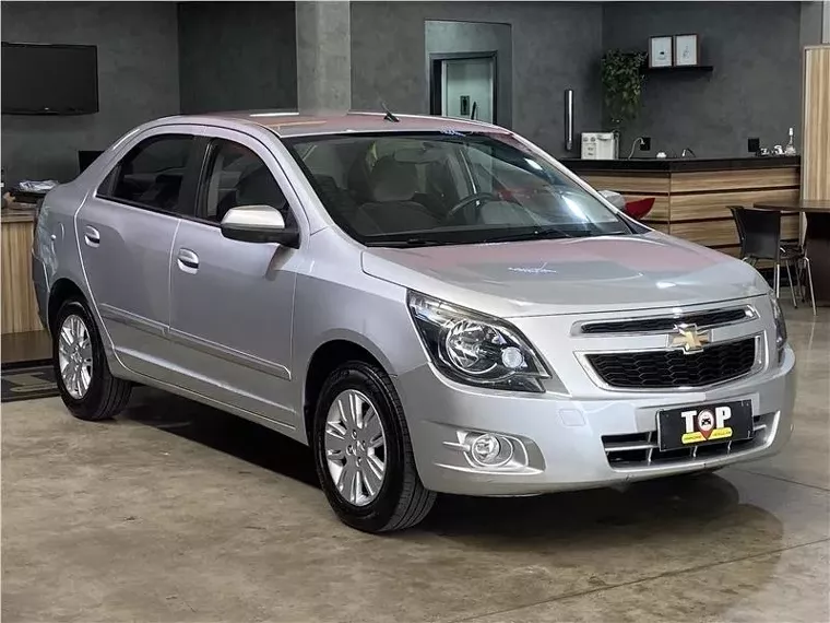 Chevrolet Cobalt Prata 5