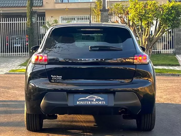 Peugeot 208 Preto 6