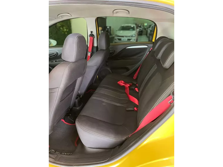 Fiat Punto Amarelo 7