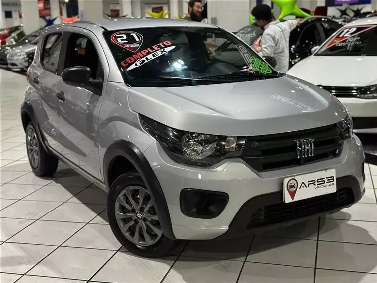 Fiat Mobi Prata 5