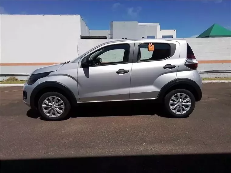 Fiat Mobi Prata 2