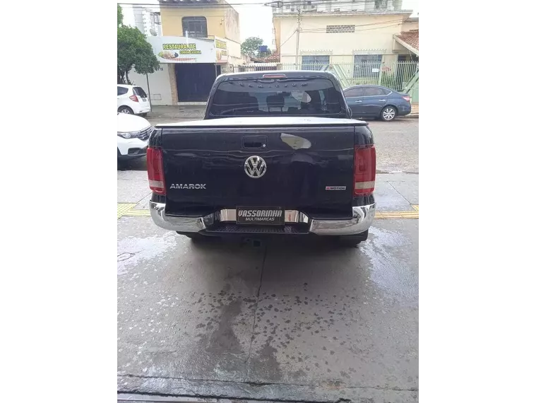 Volkswagen Amarok Preto 2