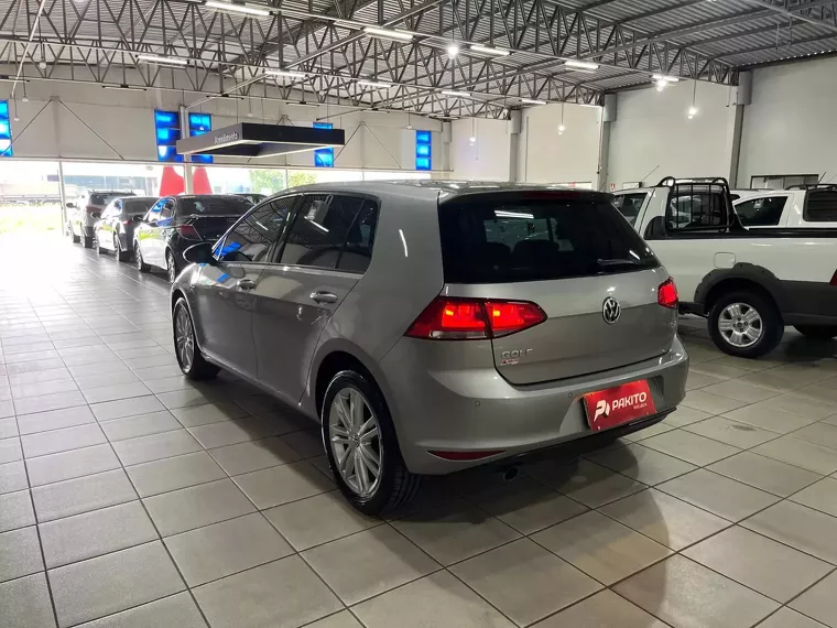 Volkswagen Golf Prata 16