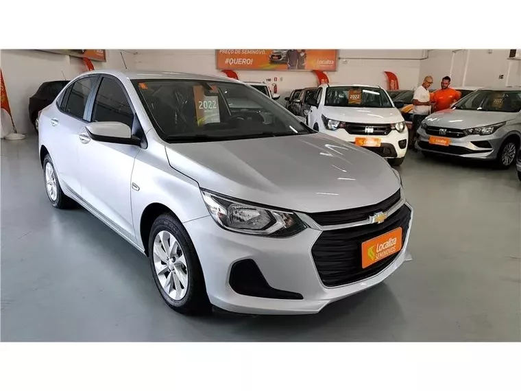 Chevrolet Onix Prata 7