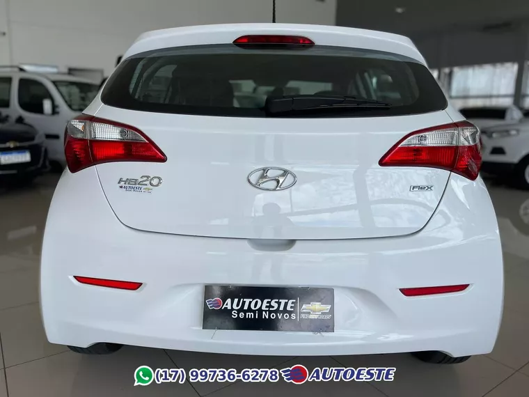 Hyundai HB20 Branco 9