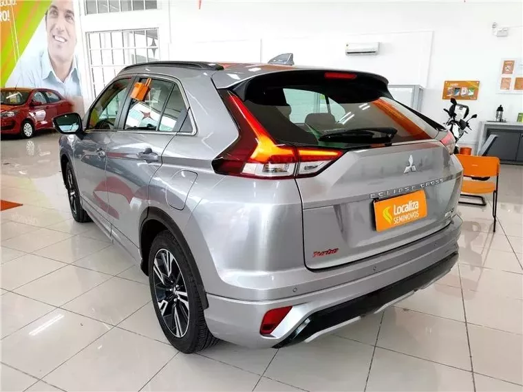 Mitsubishi Eclipse Cross Prata 5