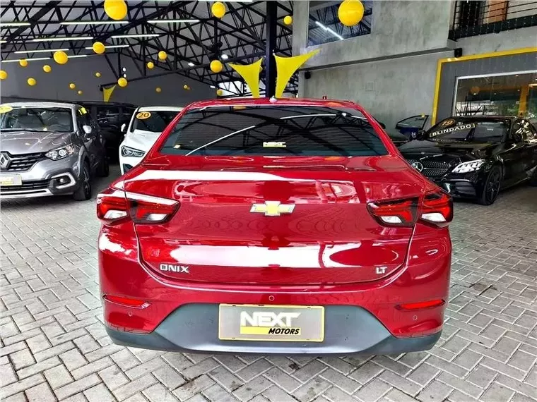 Chevrolet Onix Vermelho 11