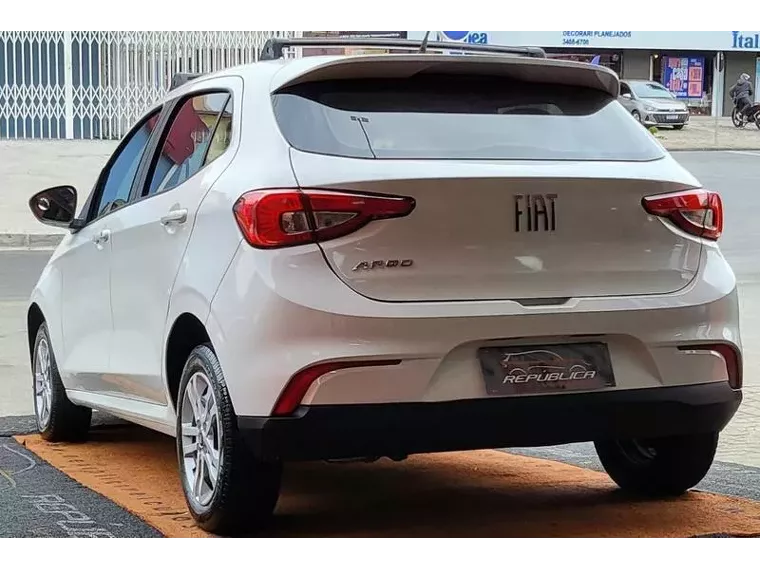 Fiat Argo Branco 5