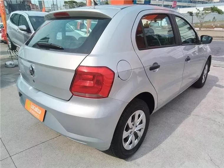 Volkswagen Gol Prata 6