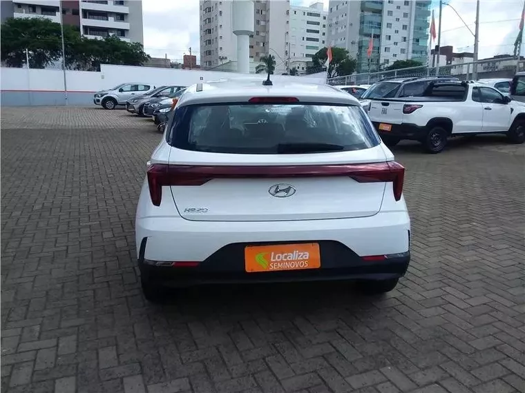 Hyundai HB20 Branco 10