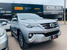 Toyota Hilux SW4