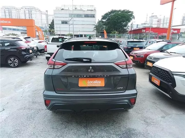 Mitsubishi Eclipse Cross Cinza 6