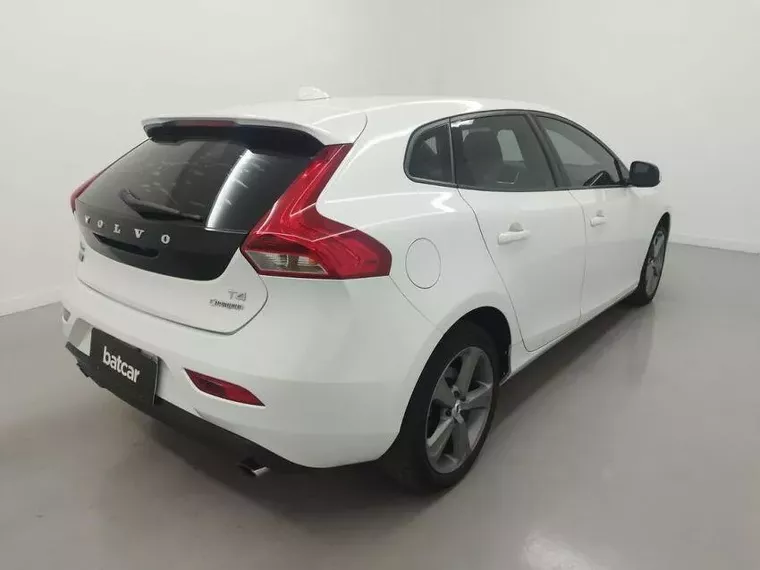 Volvo V40 Branco 14