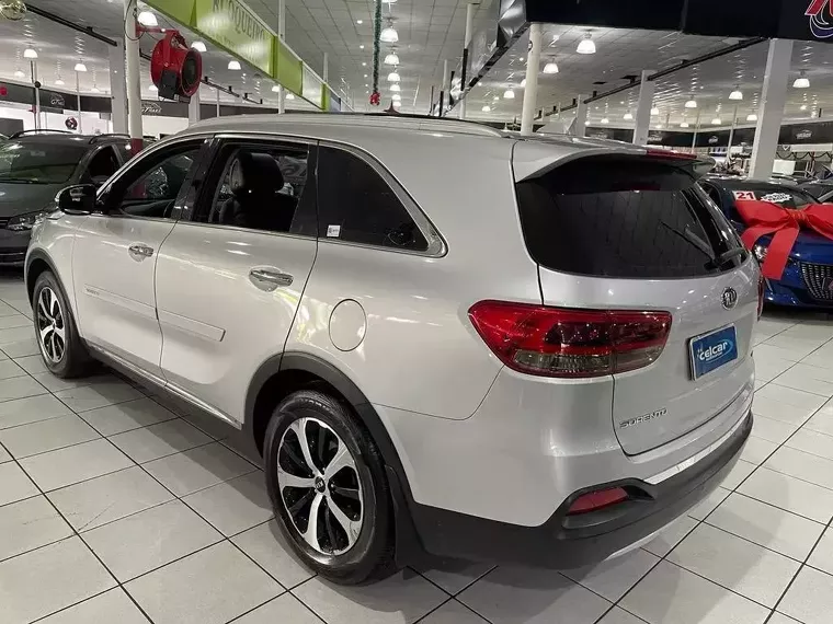 KIA Sorento Prata 18